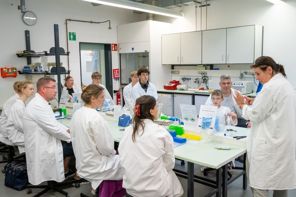 Im Gläsernen Labor (c) Peter Himsel